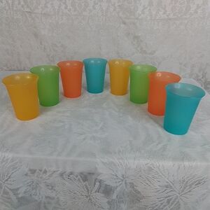 Tupperware newer children's colorful party cups set of 8